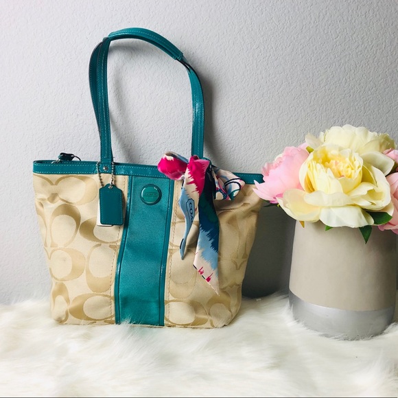 Coach Handbags - ❌Trade❌[COACH]turquoise/teal leather bag